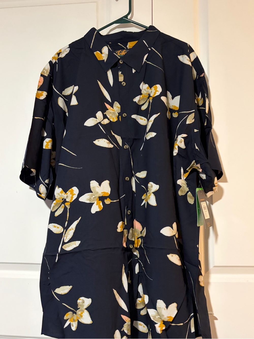 Johnny Bigg 5XL Relaxed Floral Button-down shirt in Navy, NWT